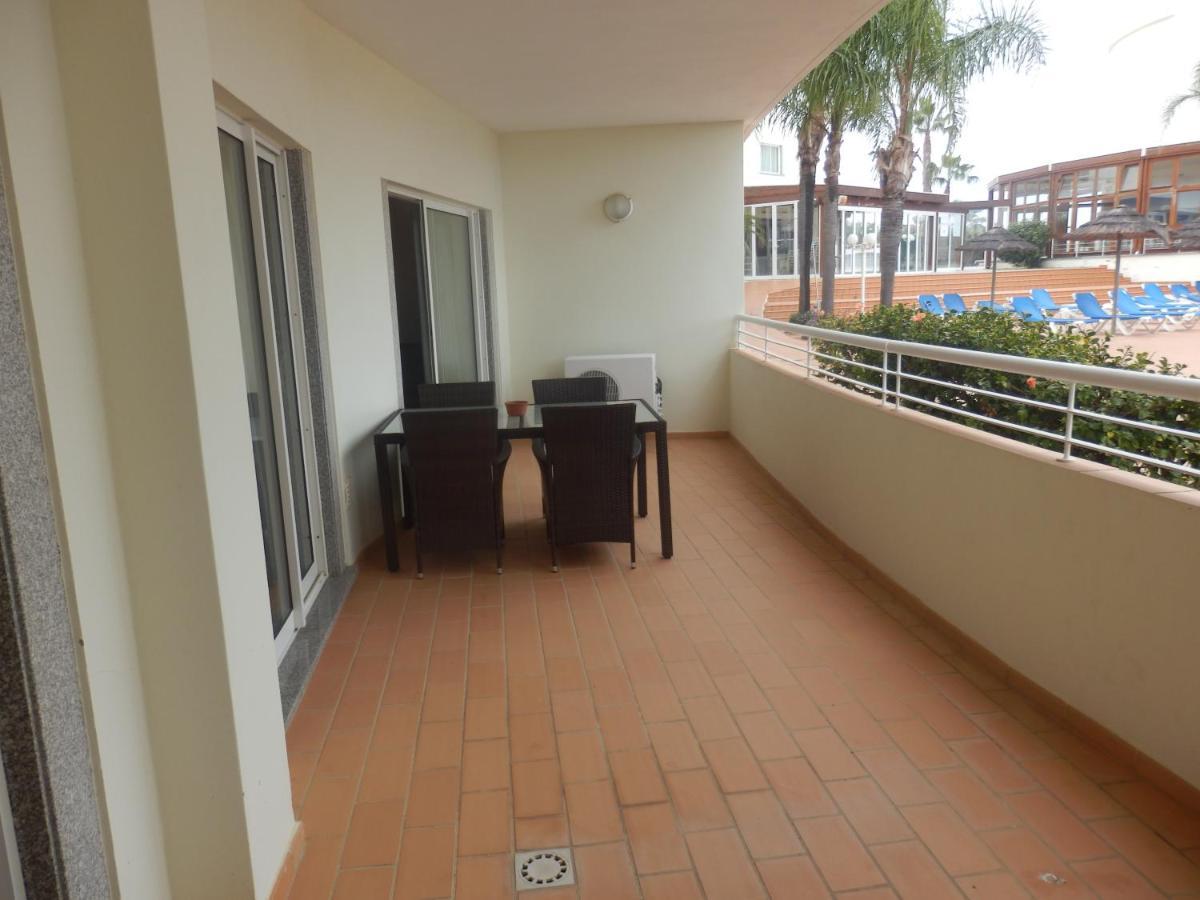Bel Appartement Au Bord De La Mer De Porto De Mos Лагос Екстериор снимка